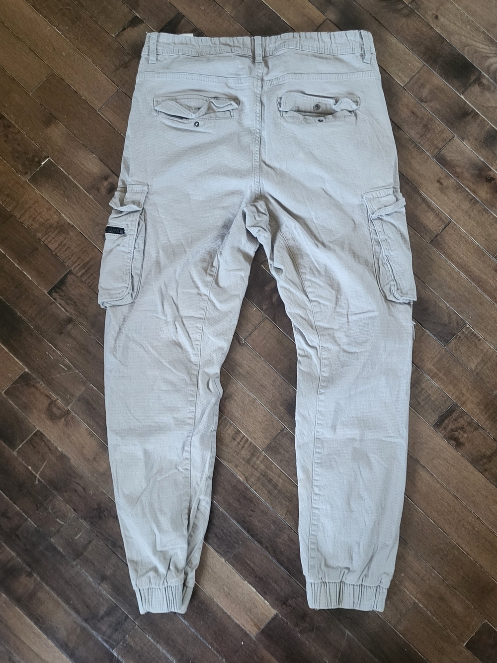 Urban Heritage Men's Cargo Joggers in Light Tan